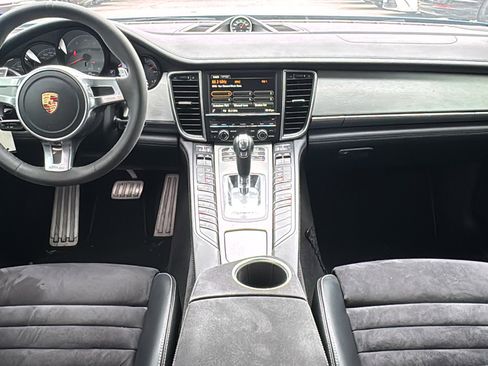 Used 2015 Porsche Panamera GTS image 17