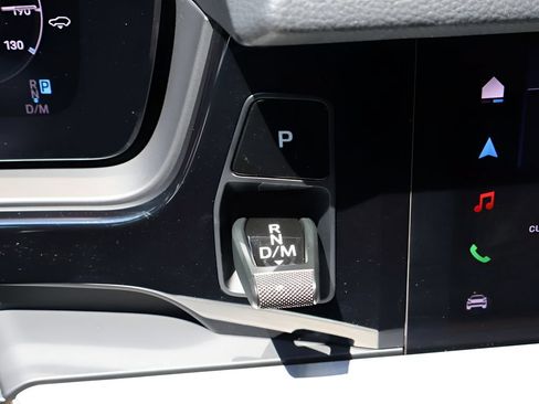 Certified 2026 Porsche Cayenne E-Hybrid Coupe AWD/4WD image 25