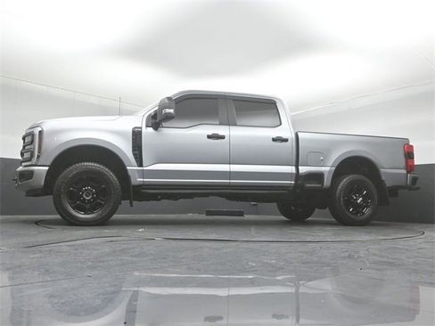 Used 2024 Ford F250 XL w/ STX Appearance Package image 38