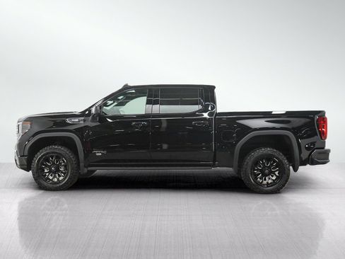 Used 2024 GMC Sierra 1500 AT4 w/ Technology Package AWD/4WD image 2