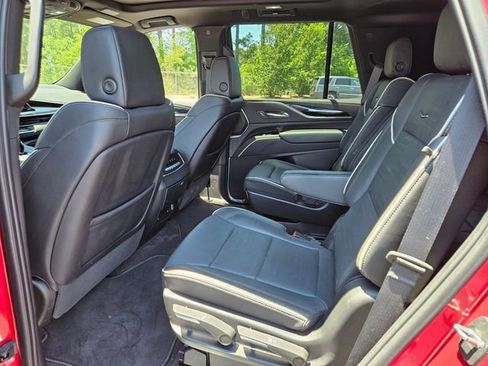 Used 2023 Cadillac Escalade Sport AWD/4WD image 10