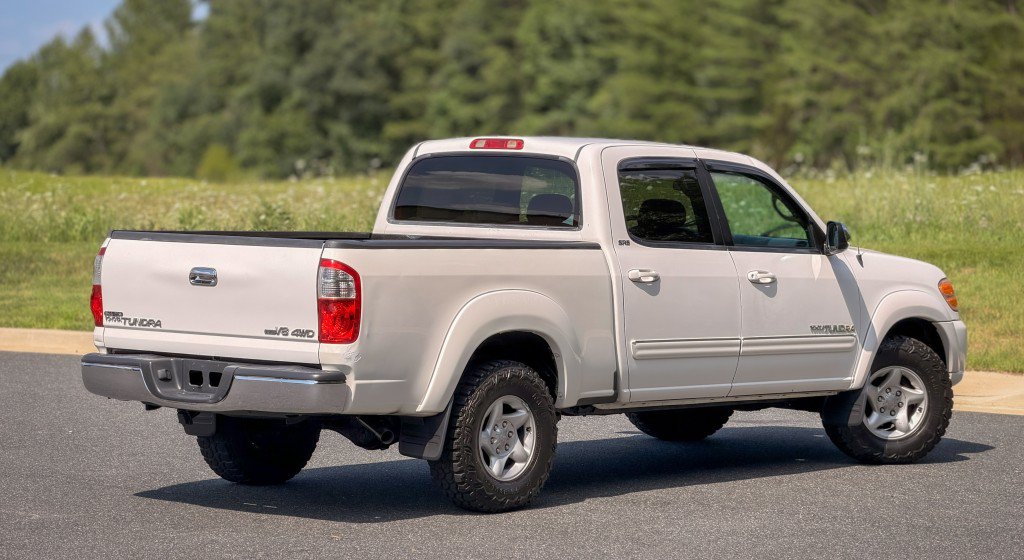 Used 2004 Toyota Tundra SR5 w/ TRD Off-Road Pkg AWD/4WD image 12