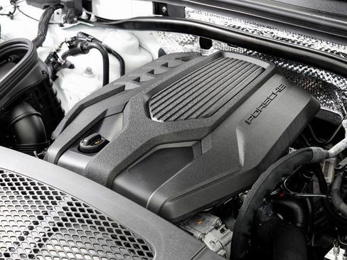 New 2026 Porsche Macan image 29