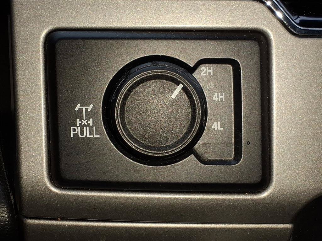 Used 2022 Ford F250 Lariat w/ Black Appearance Package AWD/4WD image 16