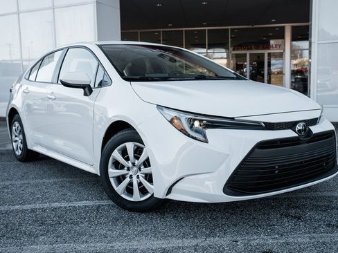 New 2026 Toyota Corolla LE image 1