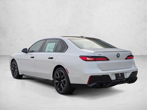 New 2026 BMW 760i xDrive AWD/4WD image 8