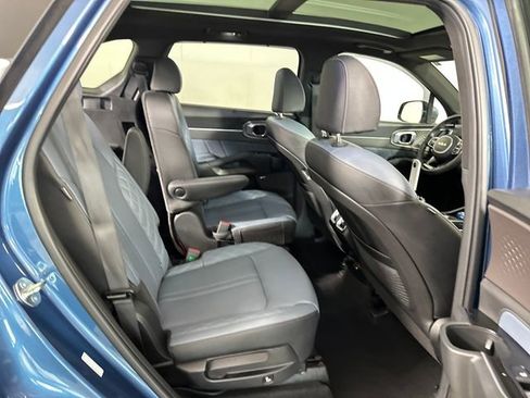 Used 2025 Kia Sorento SX Prestige AWD/4WD image 34