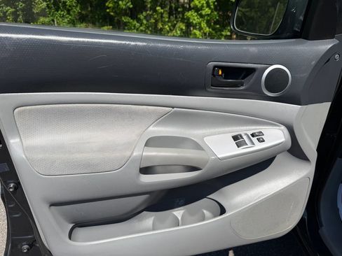 Used 2005 Toyota Tacoma 2WD Access Cab image 18