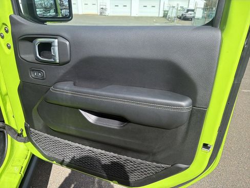 Used 2021 Jeep Wrangler Unlimited Rubicon 4xe w/ Steel Bumper Group image 15