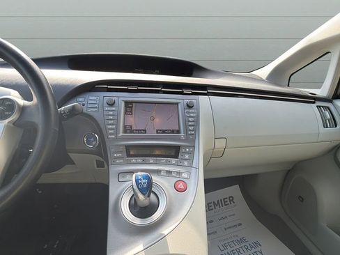 Used 2012 Toyota Prius Four w/ Deluxe Solar Roof Pkg FWD image 12