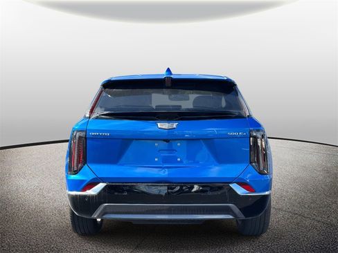 New 2025 Cadillac Optiq Luxury 1 image 3