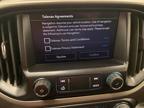 Used 2022 GMC Canyon AT4 w/ Trailering Package AWD/4WD image 4