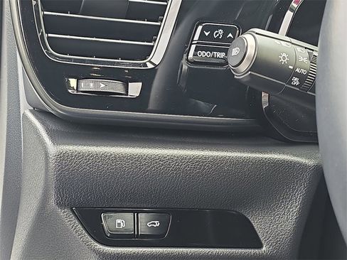 Used 2025 Lexus NX 350h AWD w/ Premium Package image 26