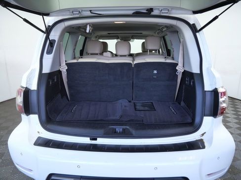 Used 2019 Nissan Armada SL w/ Premium Package AWD/4WD image 9
