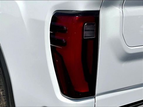 Used 2026 GMC Sierra 2500 Denali w/ Denali Reserve Package AWD/4WD image 24