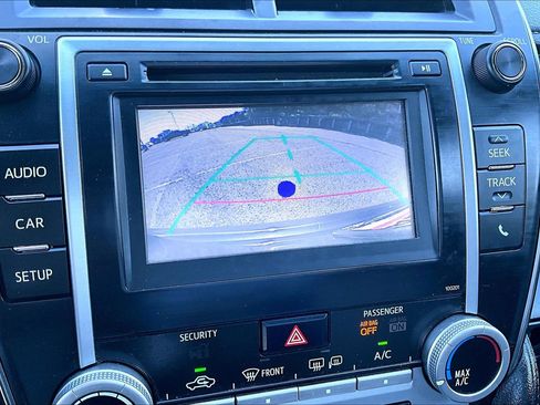 Used 2014 Toyota Camry SE FWD image 20