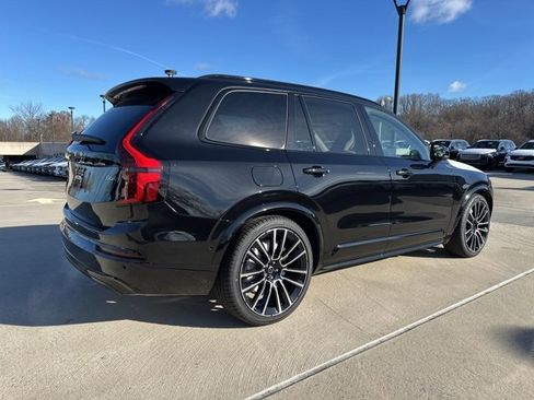 New 2026 Volvo XC90 B6 Ultra w/ Lounge Package image 7