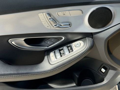 Used 2018 Mercedes-Benz C 300 Sedan image 7