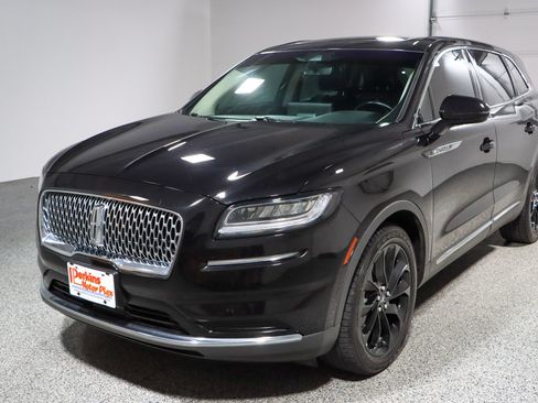 Used 2021 Lincoln Nautilus Reserve w/ Cargo Utility Package AWD/4WD image 32