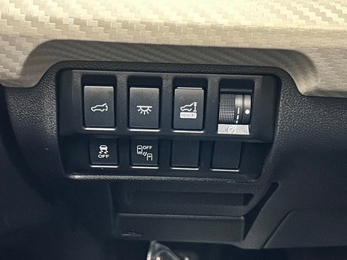 Used 2022 Subaru Ascent Premium w/ Convenience Package image 21