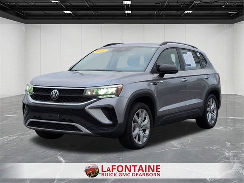 Used 2023 Volkswagen Taos S w/ Driver Assistance Package image 4