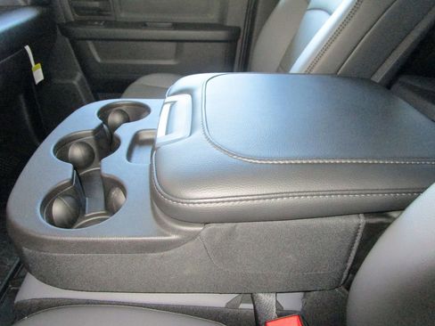 New 2026 RAM 3500 Tradesman image 38