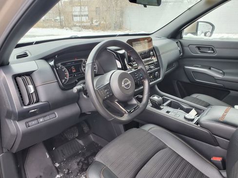 Used 2024 Nissan Pathfinder Rock Creek image 17