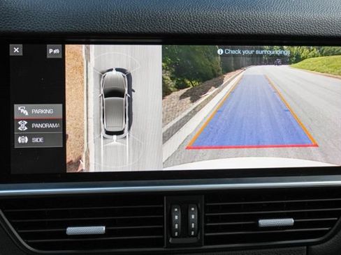 Used 2021 Porsche Cayenne AWD/4WD image 34