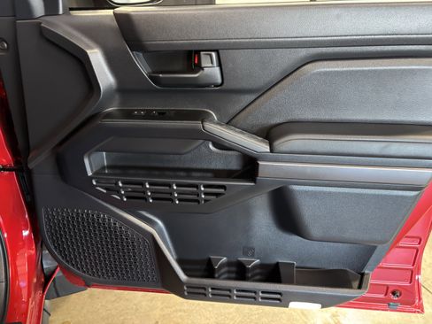 Certified 2025 Toyota 4Runner SR5 image 38