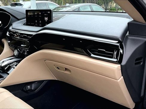 Certified 2024 Acura MDX w/Technology Package image 18