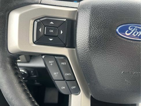 Used 2019 Ford F150 Lariat image 29