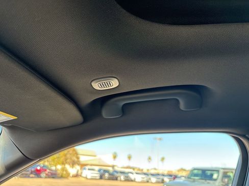 New 2025 Jeep Grand Cherokee L Altitude RWD image 35