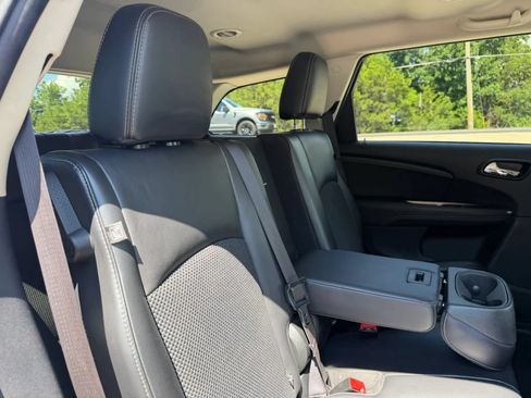 Used 2017 Dodge Journey Crossroad FWD image 44