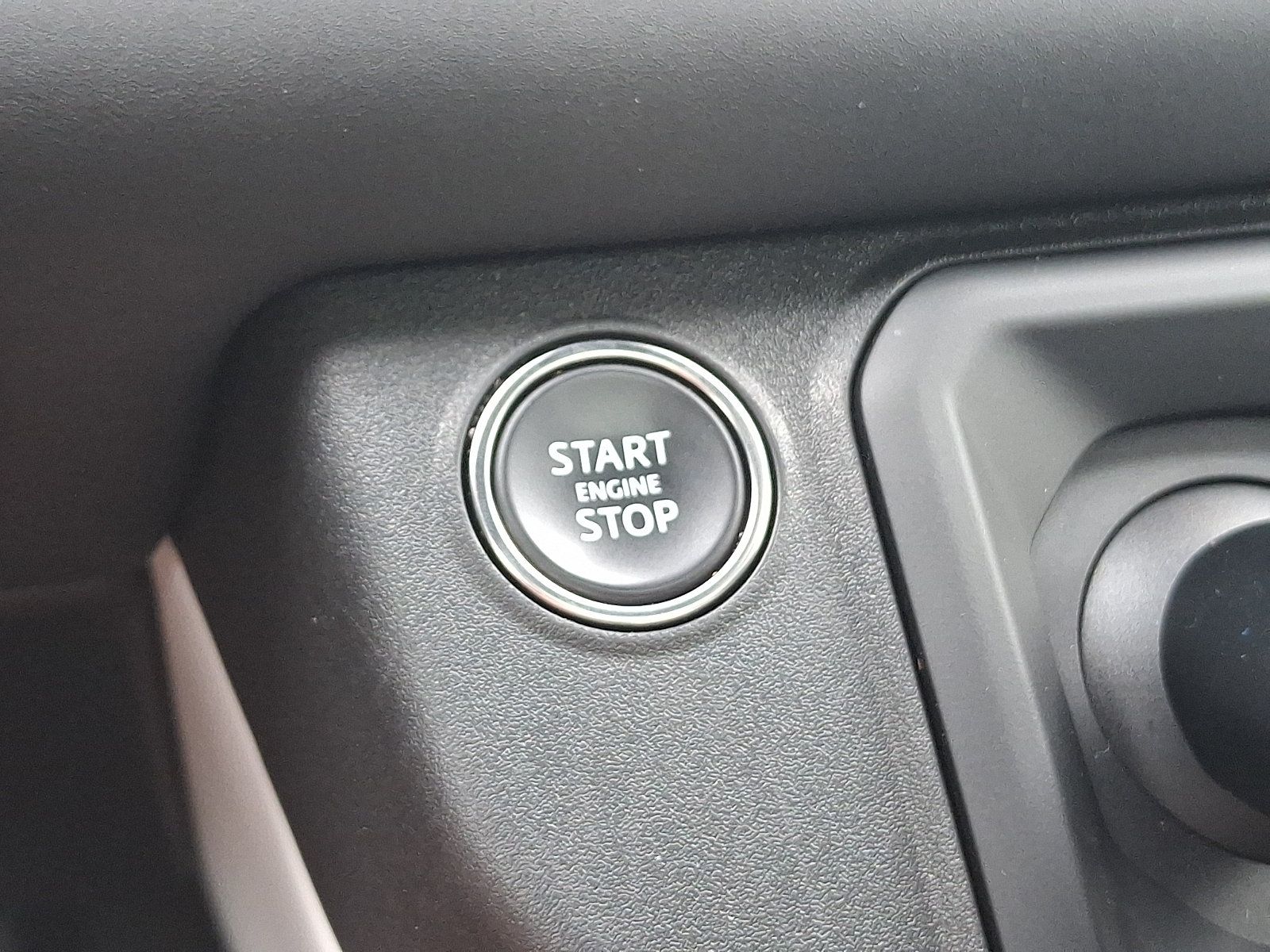 Used 2025 Land Rover Defender 110 S AWD/4WD image 25