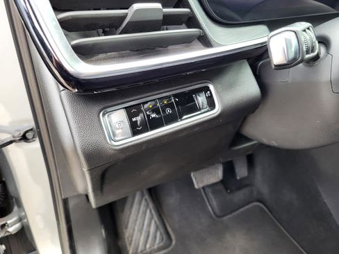 Used 2024 Buick Envision Preferred image 17