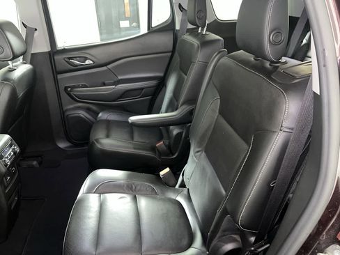 Used 2017 GMC Acadia SLT image 29