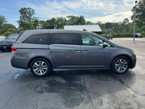 Used 2016 Honda Odyssey Touring Elite image 5