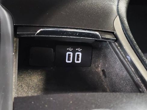 Used 2017 Lincoln MKC Reserve w/ Technology Package image 27