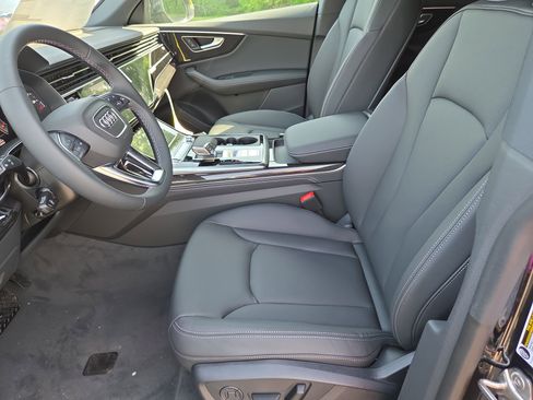 New 2026 Audi Q8 Premium Plus image 4