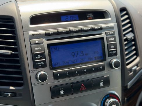 Used 2012 Hyundai Santa Fe GLS AWD/4WD image 18