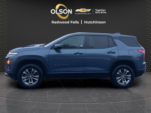 Used 2025 Chevrolet Equinox LT w/ Safety and Technology Package image 2