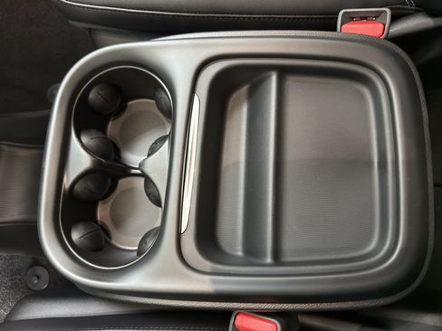 New 2027 Chrysler Pacifica Select FWD image 21