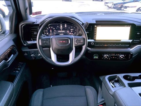 Used 2023 GMC Sierra 1500 SLE image 6