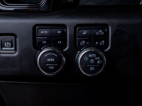 Used 2023 GMC Sierra 1500 AT4 w/ AT4 Preferred Package AWD/4WD image 22
