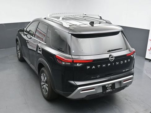 Used 2023 Nissan Pathfinder SL AWD/4WD image 29