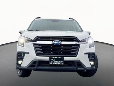 Used 2023 Subaru Ascent Limited image 3
