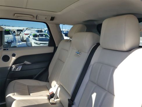 Used 2019 Land Rover Range Rover Sport HSE image 29