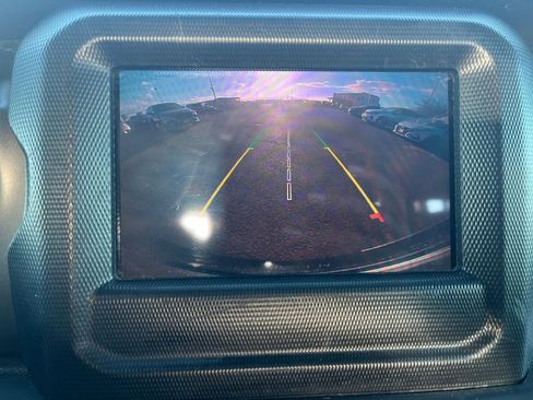 Used 2023 Jeep Wrangler Sport image 17