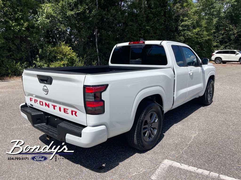 Used 2025 Nissan Frontier SV RWD image 15