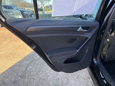 Used 2020 Volkswagen GTI SE image 18